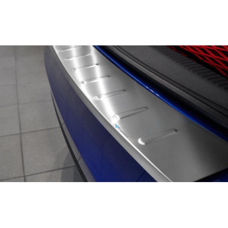 Stahl Ladekante für Mercedes ML W164 Stahl Ladekante für Mercedes ML W164