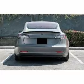 Spoiler Tesla model 3 en Carbone